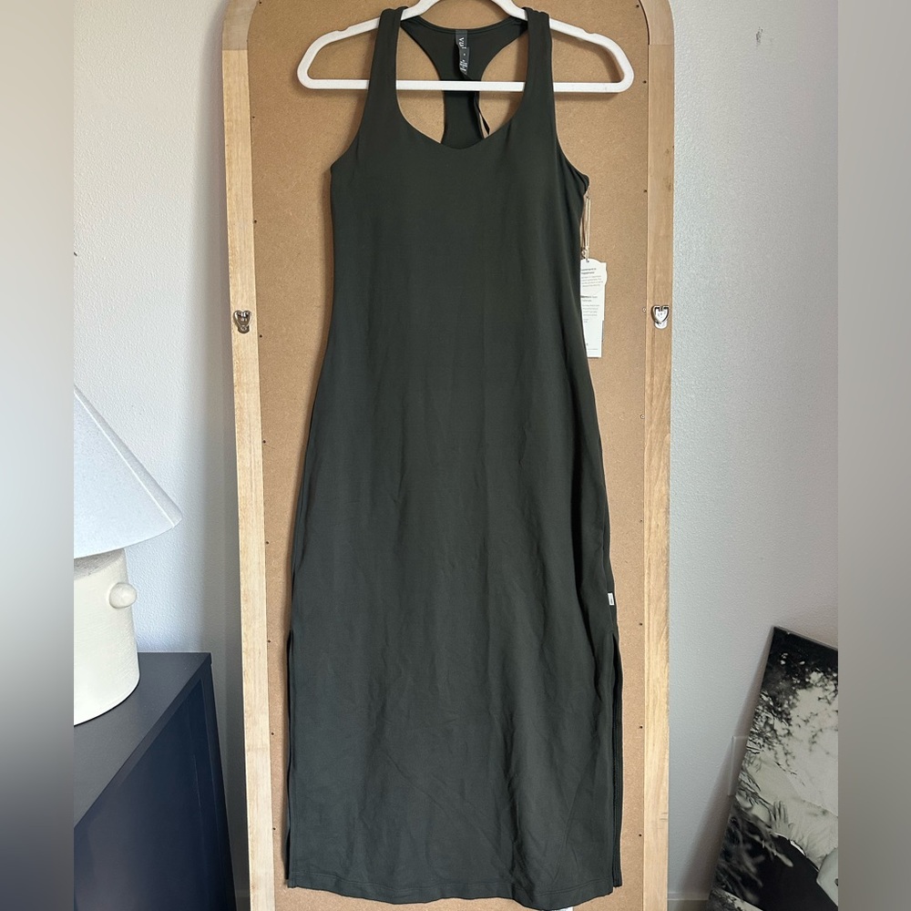 NWT Vuori Dark Green Maxi Dress